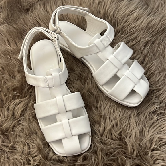 Vince Rava Leather Fisherman White Strappy Sandals 9.5 - Picture 4 of 13